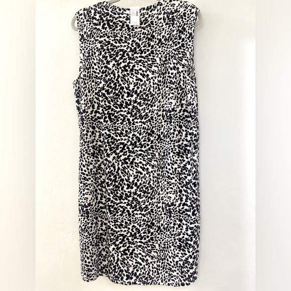 ❤️❤️NWT Black & White Leopard Scoop Neck Sleeveless Bomber Mid Length Dress - Picture 3 of 6